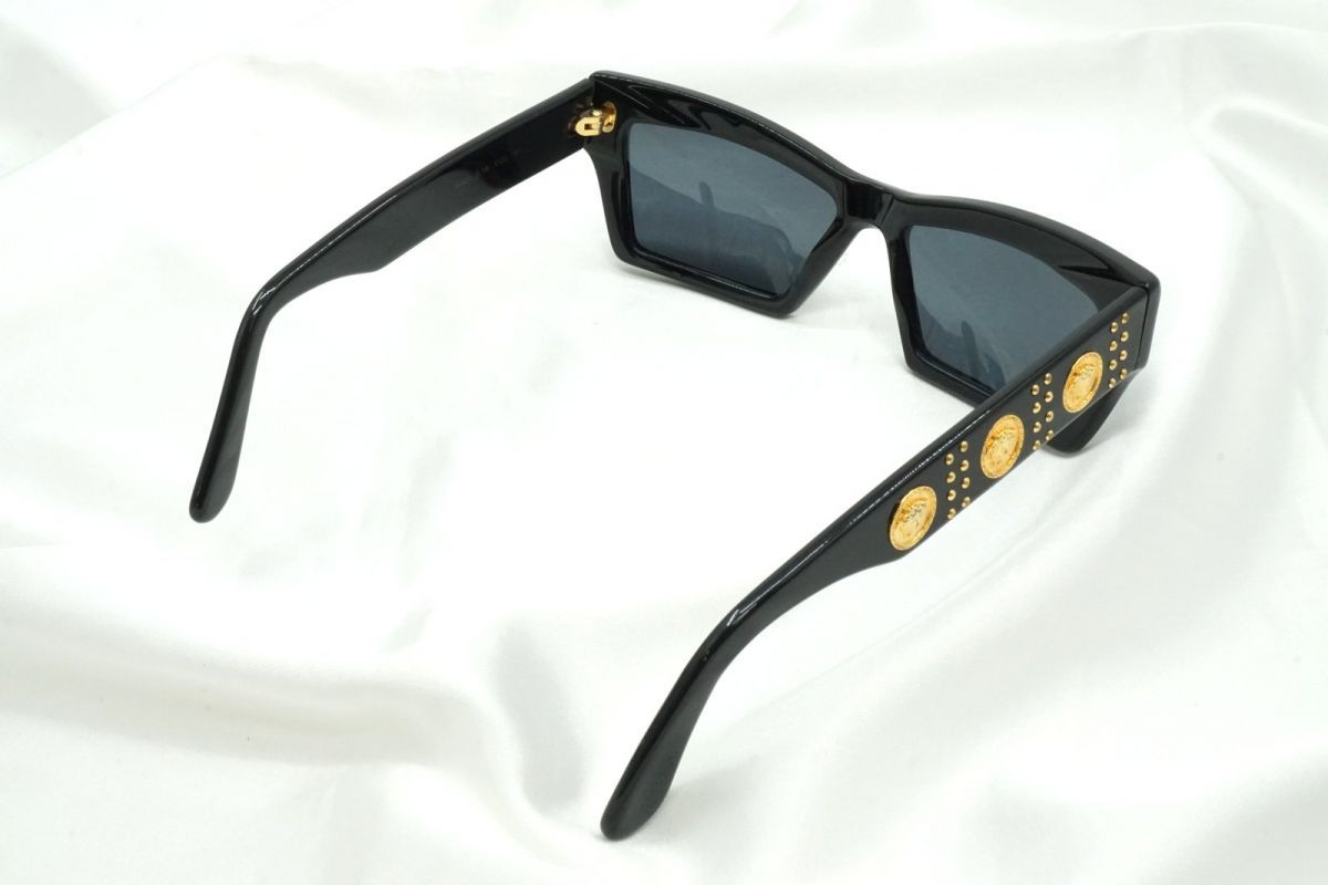 メデューサモチーフ S.16