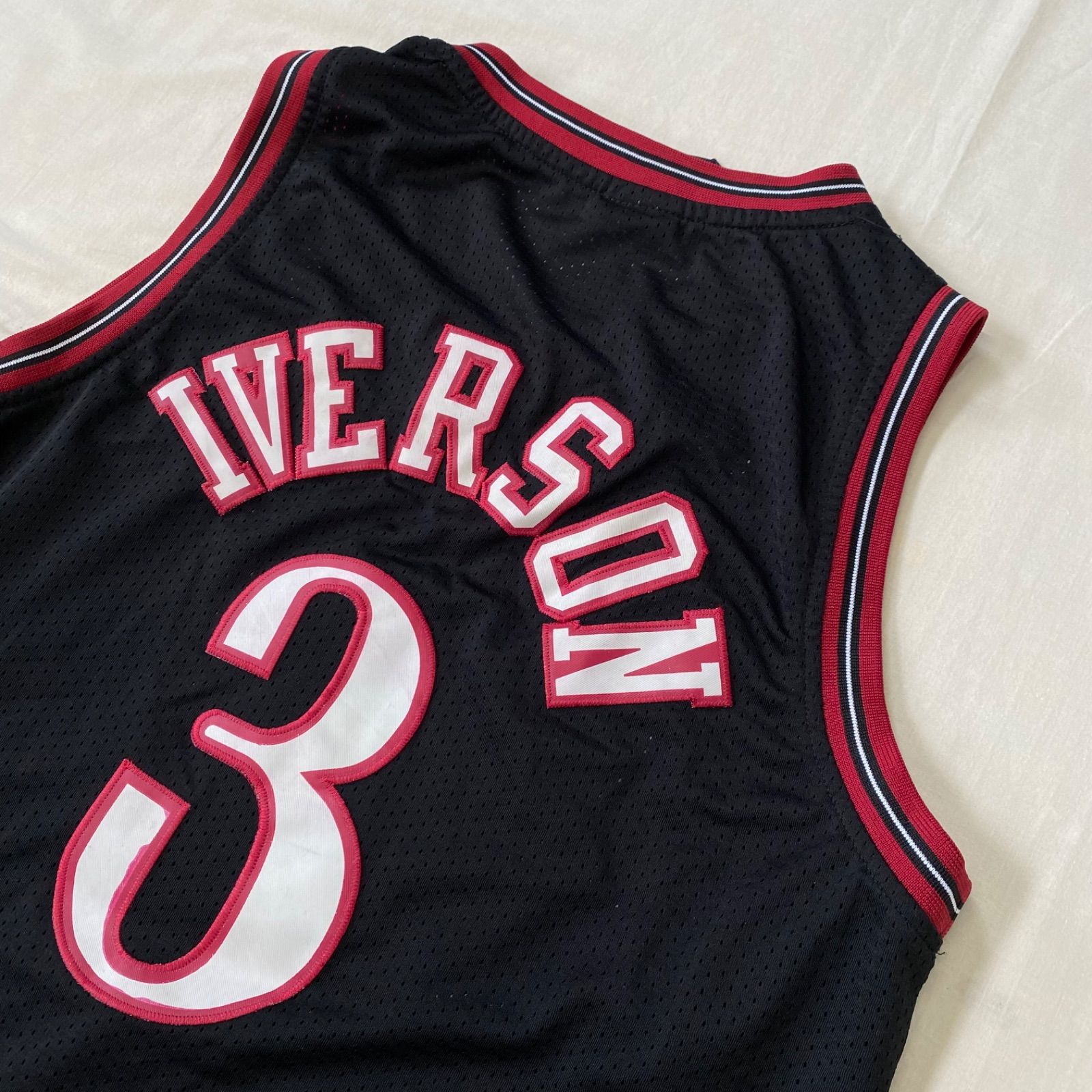 あいばーそん3ページです。 NBAアレン・アイバーソン 3番XLサイズ - メルカリ