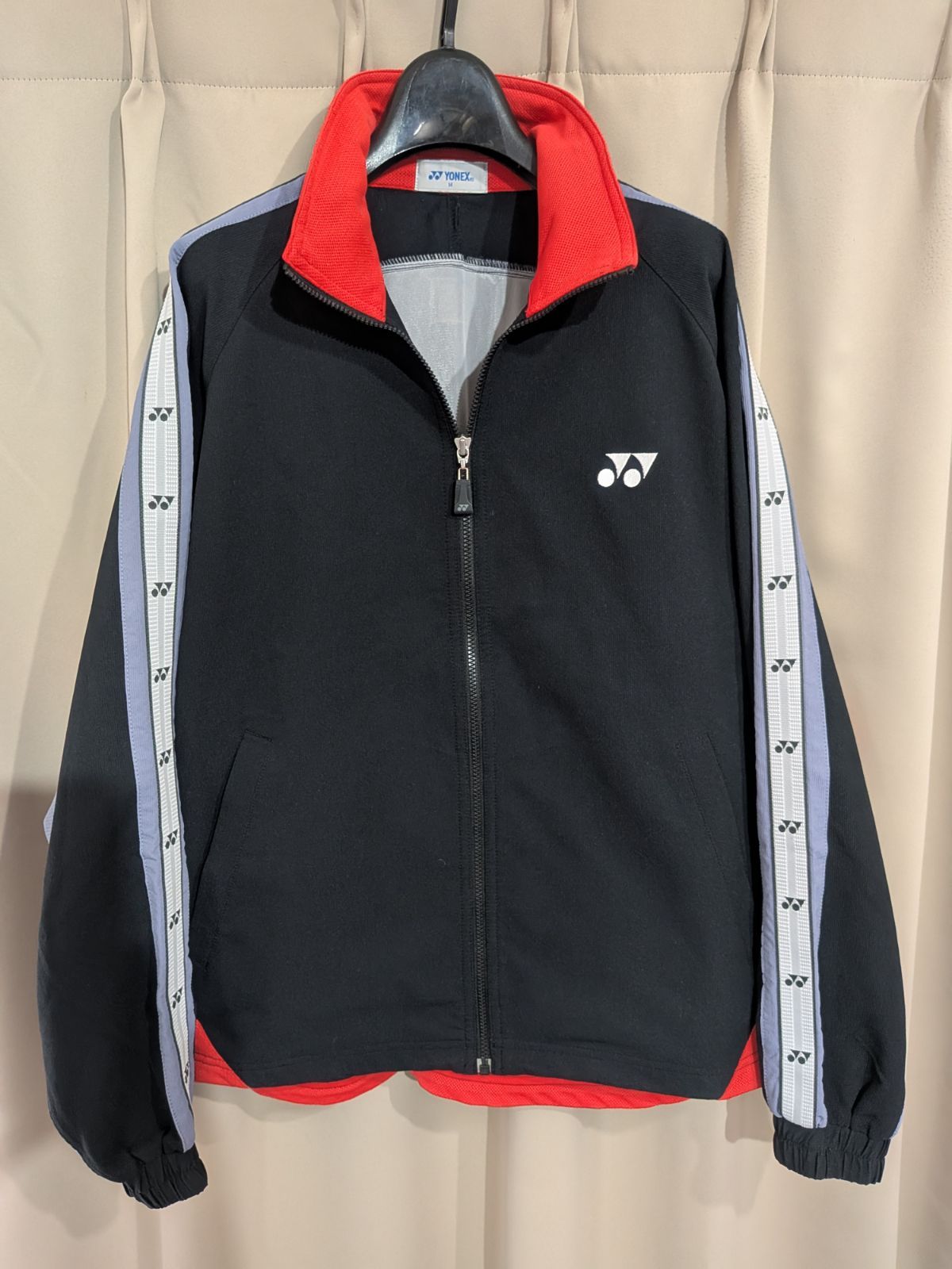 他の人はこちらも検索 YONEX メルカリ - M ウォームアップジャケット ジャージ ヨネックス ウェア