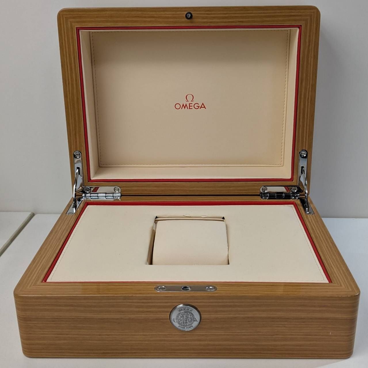 【新品未使用】 OMEGA オメガ ウッドケース 時計用 空箱 ベージュ 外箱有 OMEGA 純正 Ω オメガ 正規 時計 ケース 箱 ボックス BOX 保護