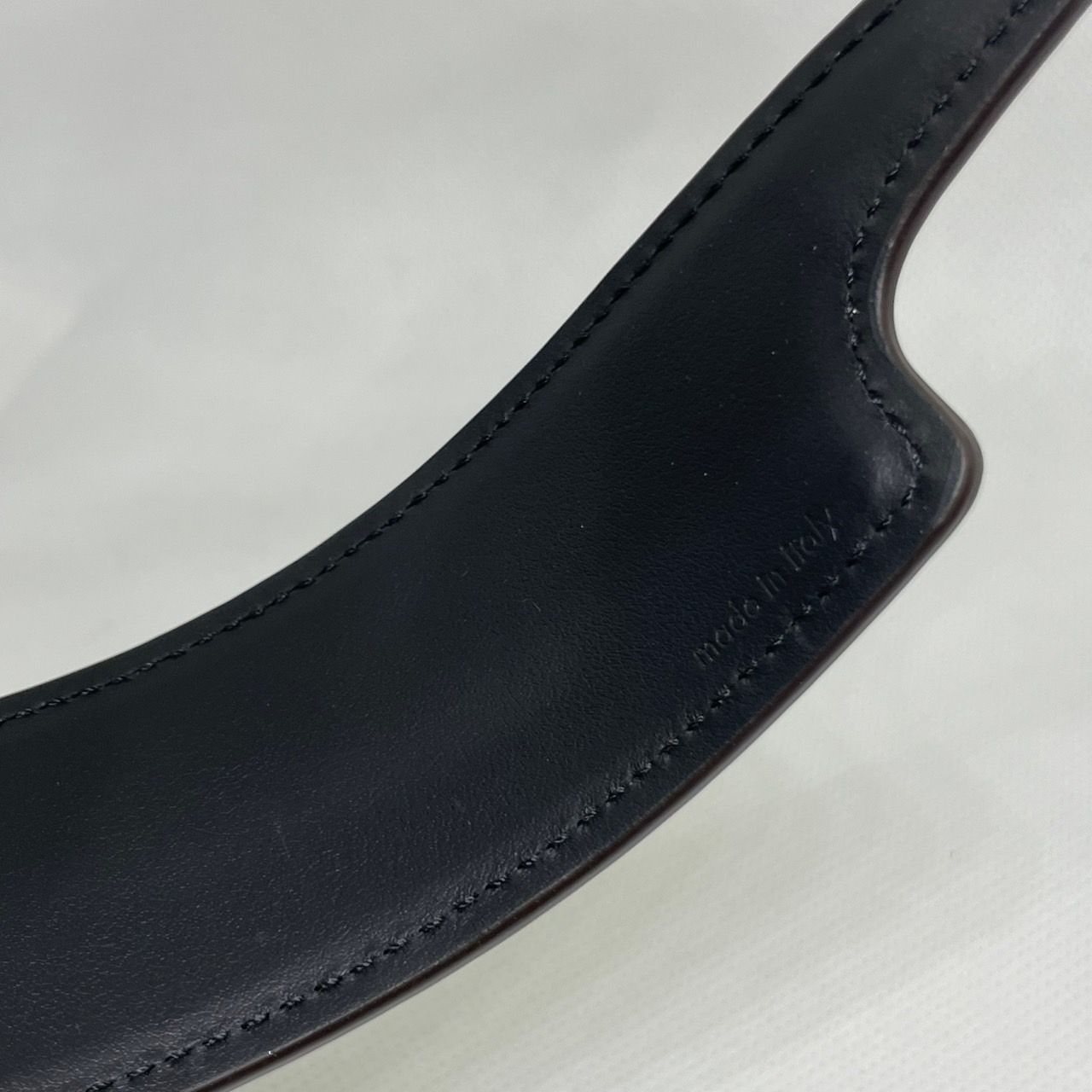 美品 LOUIS VUITTON カチューシャ モノグラム M94557 LOUIS VUITTON】カチューシャ モノグラム M94557 2024-2025AW 新作