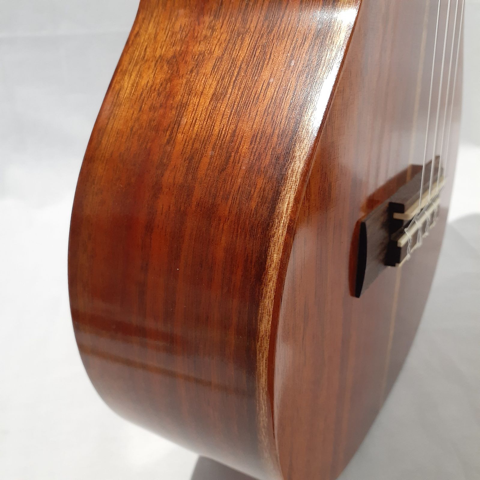 テナーウクレレ HF-3