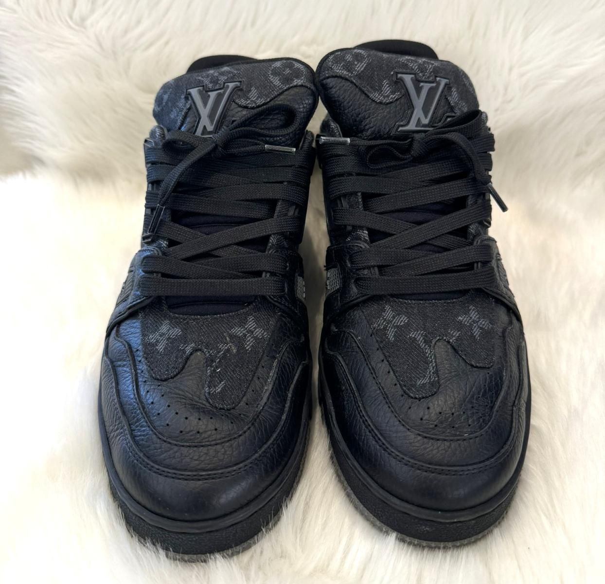 LOUIS VUITTON （ルイヴィトン） LV トレイナー ライン スニーカー 