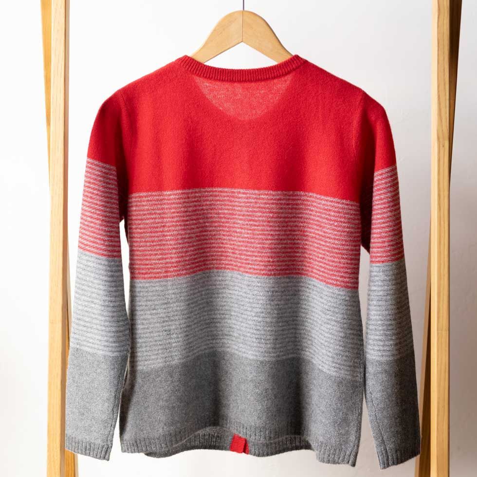 カシミヤ100％グラデ―ションナローボーダーカーディガン