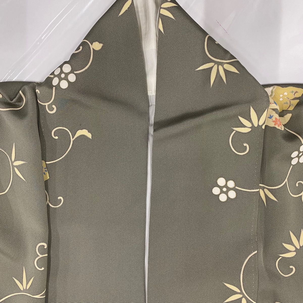 【レビューで送料無料】 草花 花唐草 袷 L 裄丈69cm 身丈173.5cm 付下げ 金彩 正絹 灰緑 着物・浴衣
