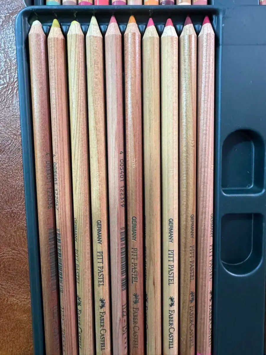 アート用品 FABER-CASTELL パステル 色鉛筆