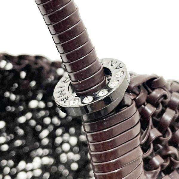 ダークブラウン