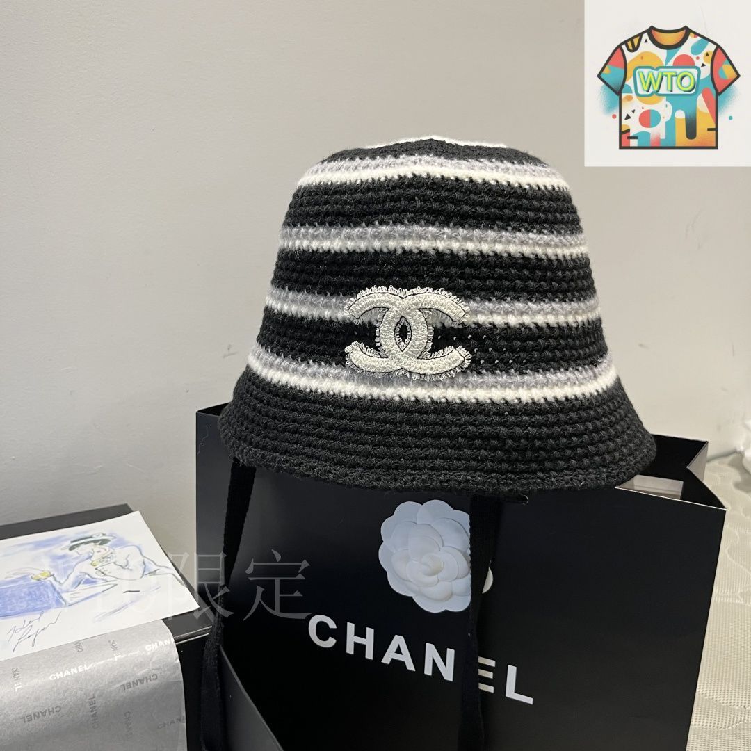 シャネル　ハット Chanel 2021 Terry Cloth Bucket Hat w/ Tags - White Hats