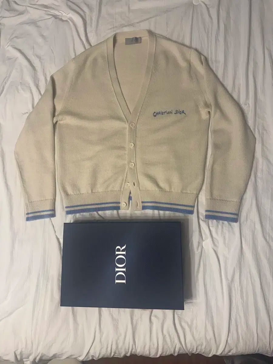 24FW クリスチャン DIOR(ディオール) カーディガン 443M204 WHITE