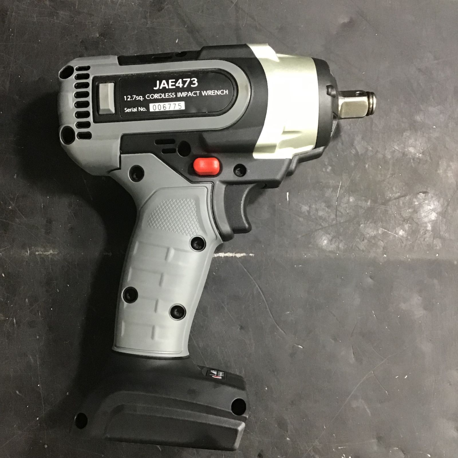 〇京都機械工具(KTC)12.7sq.ホイールナット専用コードレストルク 