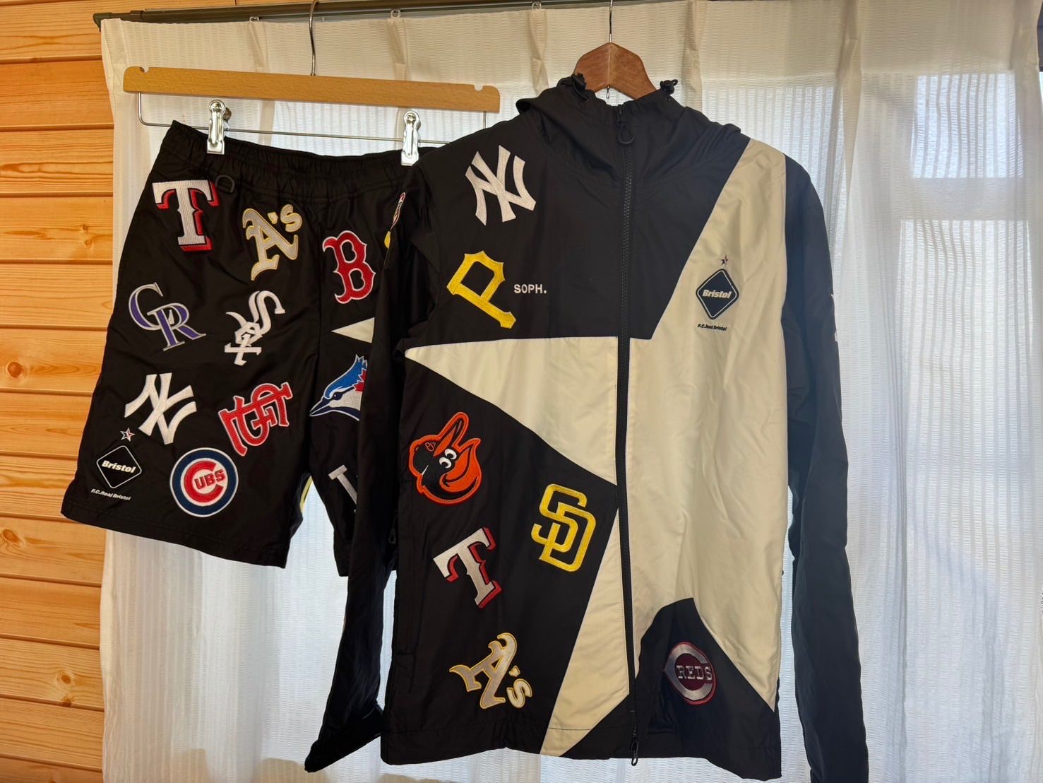 美品】 F.C.Real Bristol/FCRBエフシーアールビー MLB TOUR ALL