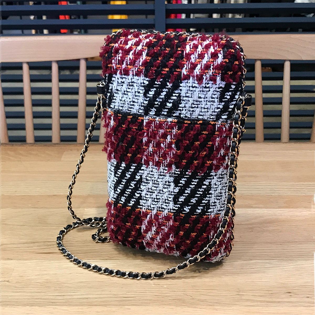 新品同様】シャネル ココマーク スマホショルダー チェーンバッグ