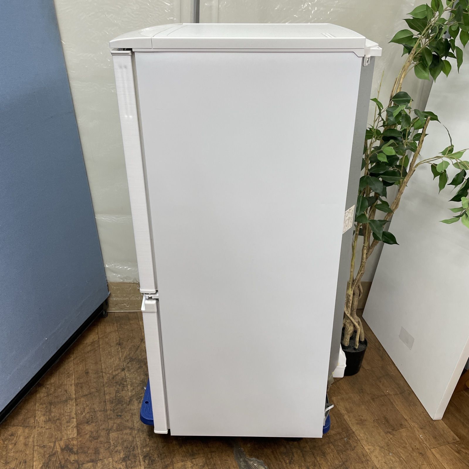 ヤマダ電機 小型冷凍冷藏庫 YRZ-C09LW 23年製 ヤマダ電機 小型冷凍冷藏庫 YRZ-C09LW 23年製 （ヤマダ 電機