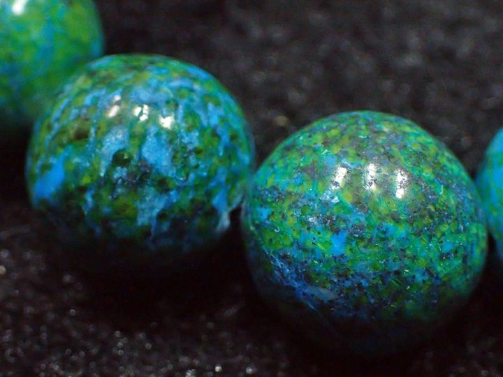 天然石ブレスレット】クリソコラ (直径：16mm) - メルカリ