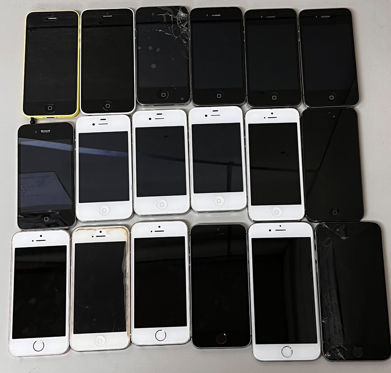ジャンク】 まとめ売り 17台 Apple iPhone 4 4s 5 5s 5c SE 6 動作 