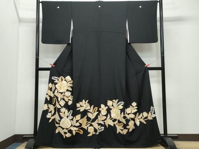 平和屋着物○豪華黒留袖 佐賀錦 駒刺繍 更紗花唐草文 金彩 正絹