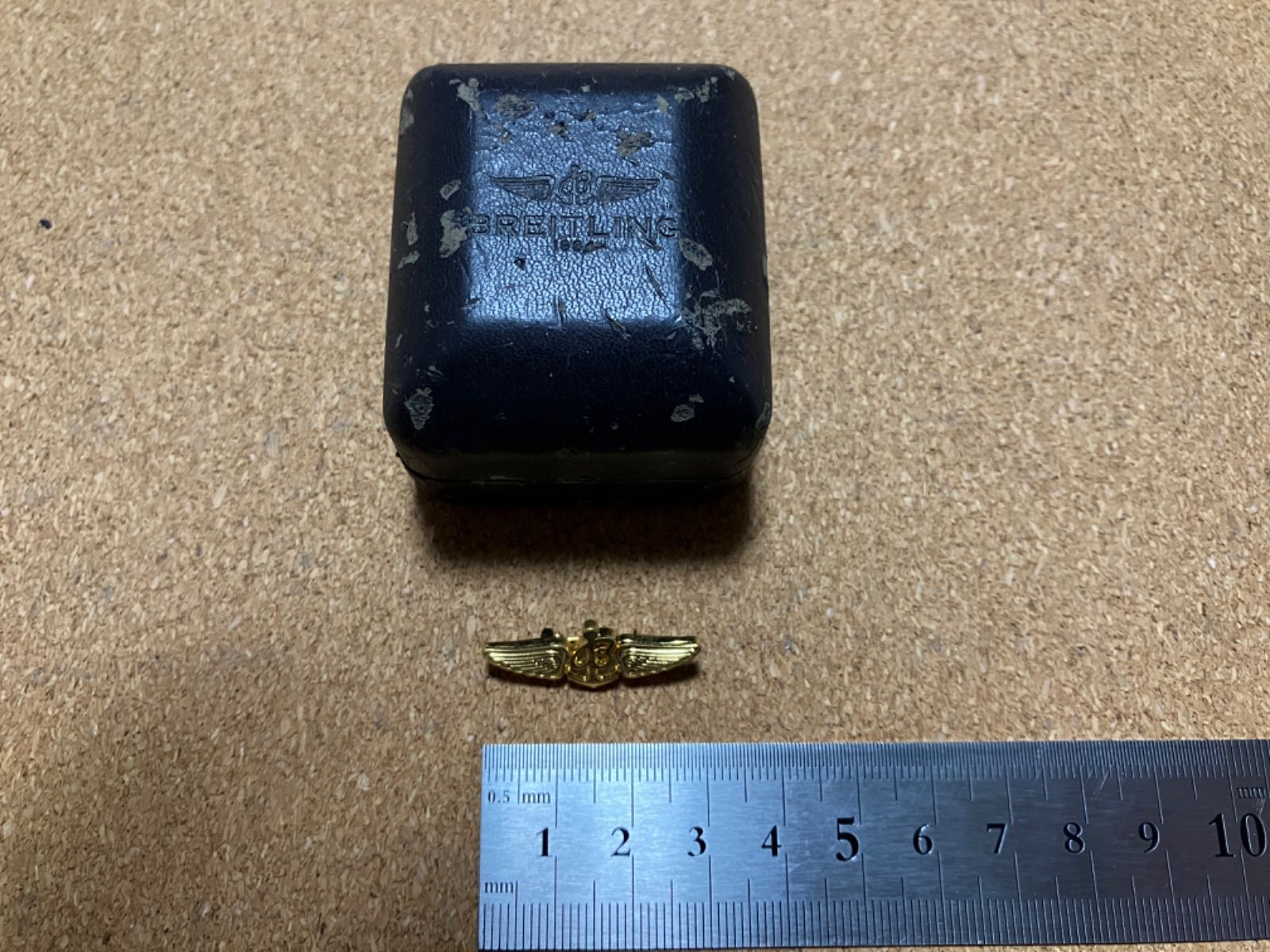 BREITLINGブライトリング ピンバッジ ゴールド - メルカリ