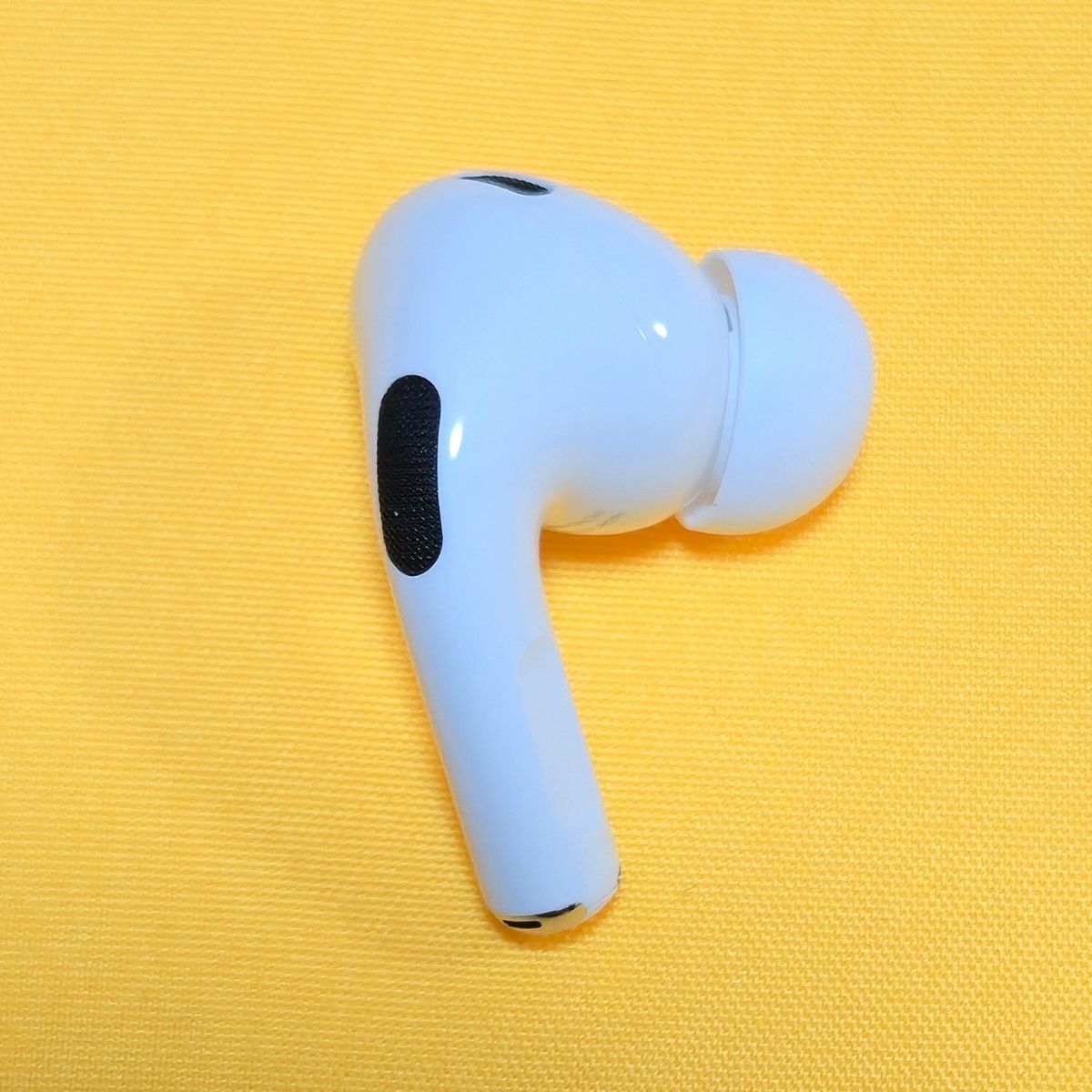 AirPods pro 2 (usb-c) MTJV3J/A 【右耳故障】 AirPods pro 2 (usb-c) MTJV3J/A 【右耳故障】｜Yahoo!フリマ