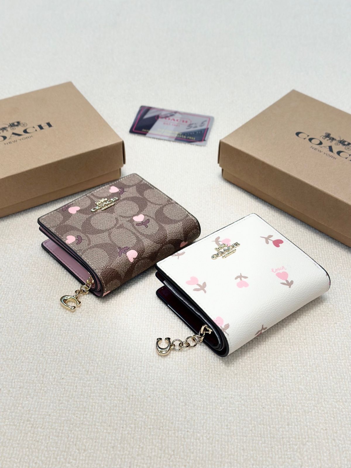 P750🎀🎀いろはくろ🎀サイズ11 x 10🎀グッチコーナー爆発金