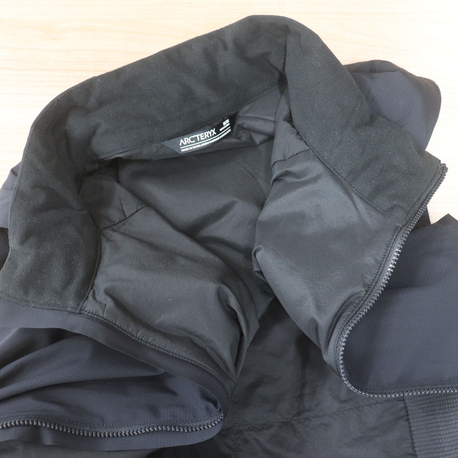 ITE2BMWM3NQG 未使用品 ARC'TERYX アークテリクス アトムSL ITE2BMWM3NQG 未使用品 ARC'TERYX アークテリクス アトムSL