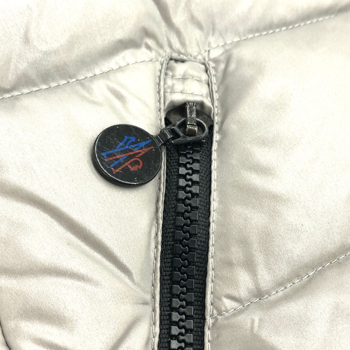 MONCLER モンクレール