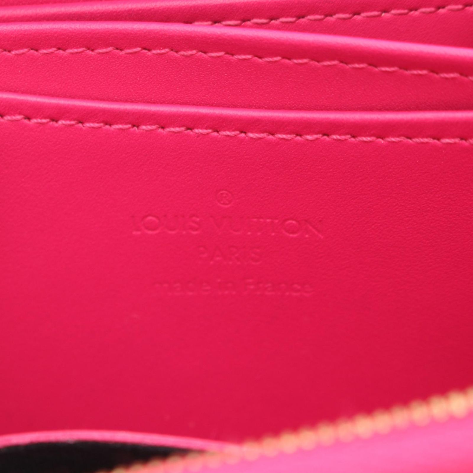 VUITTON ルイ