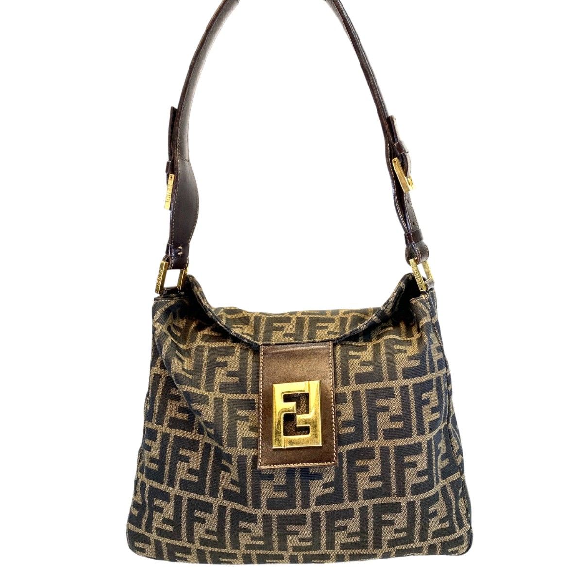 FENDI マンマバケット ズッカ ゴールド金具 ワンショルダー 9573 FENDI フェンディ マンマバケット ズッカ柄 FFゴールド金具