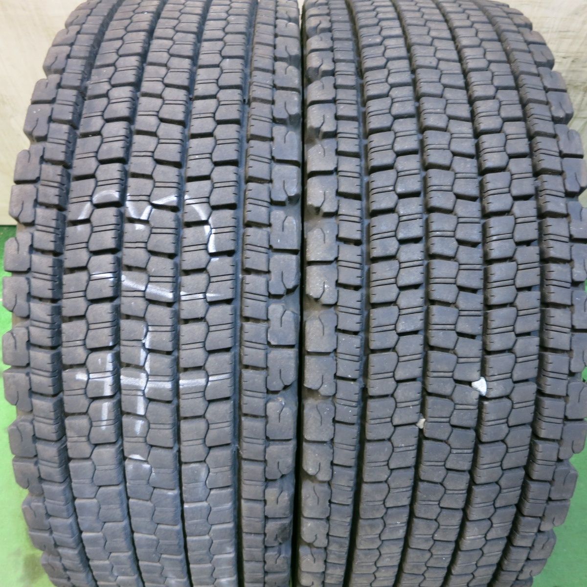 E311 265/70R19.5 LT ブリヂストン W900 2本 送料無料*2本価格!22年☆トラック タイヤ 265/70R19.5 140/138J