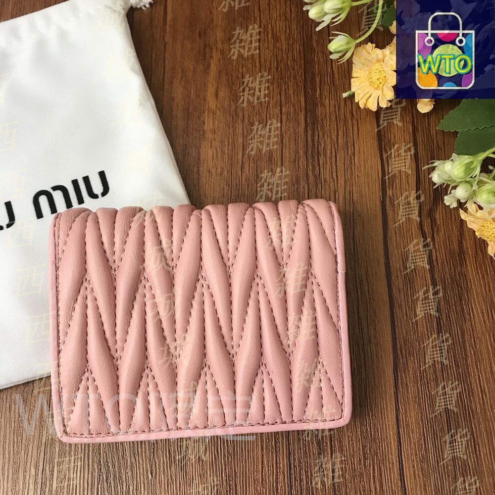 未使用級✨ミュウミュウ マテラッセ ビジュー 長財布 Wホック ピンク 楽天市場】miumiu(ミュウミュウ) マテラッセ ビジュー 長財布
