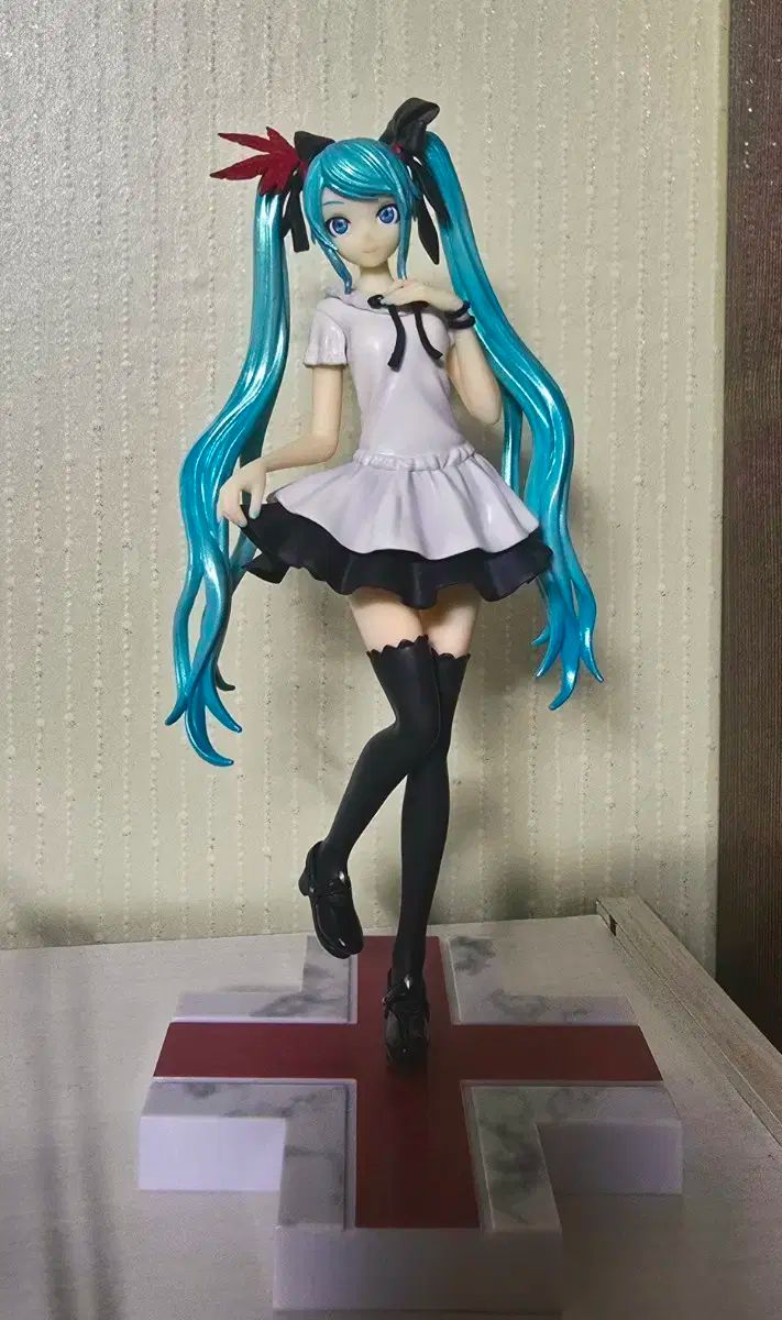 初音 ミク ワールド・イズ・マイン フィギュア - メルカリ