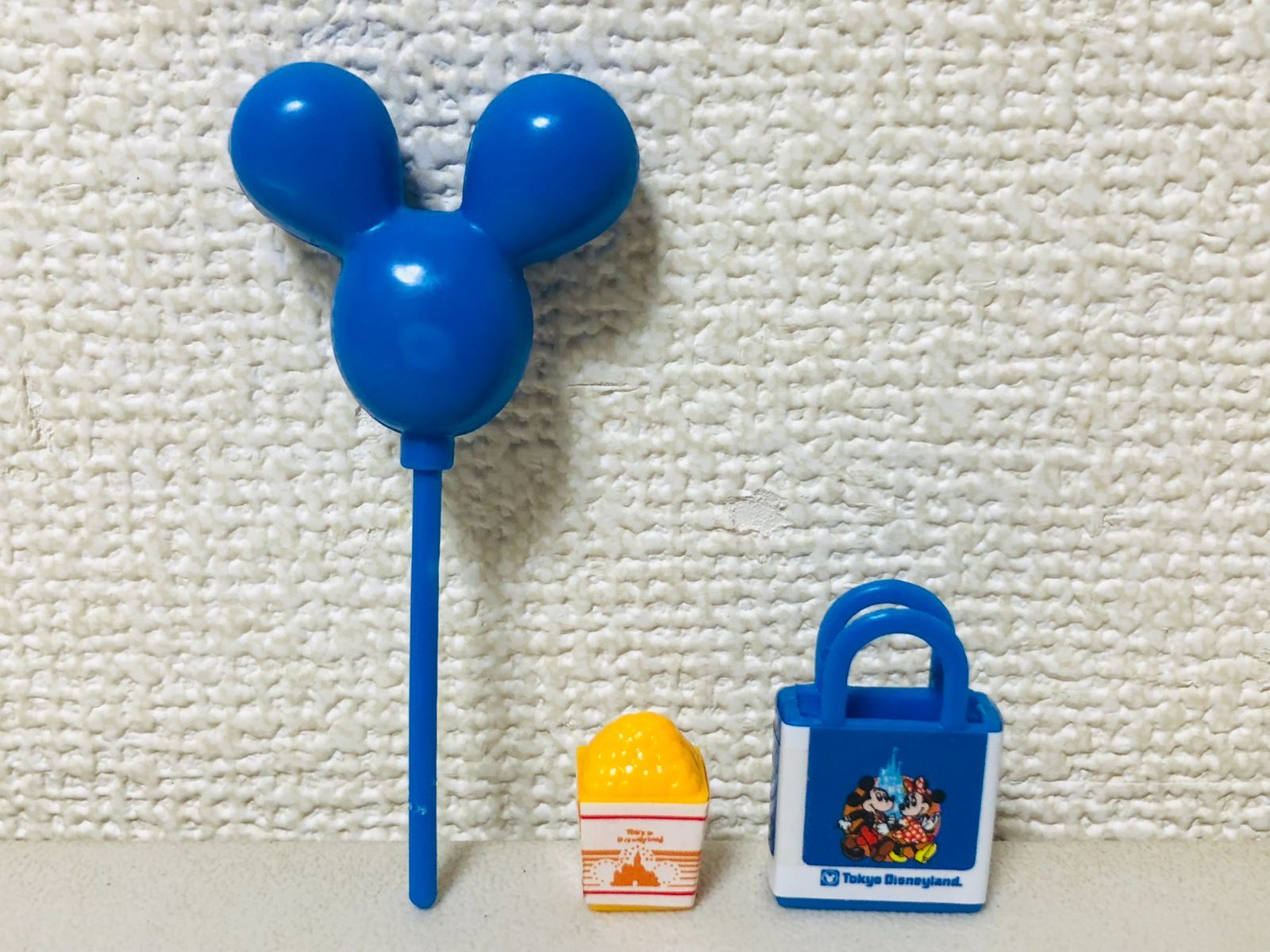 ディズニー　tomy ミッキーミニー人形付き消防車とポップコーンワゴンセット TOMY わたしの東京ディズニーランド ミッキー ミニー 消防車と