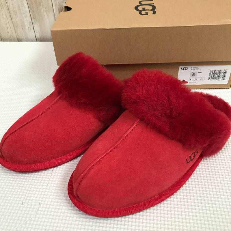 タ UGG アグ スカフェット II Scuffette II 23㎝ レッド系