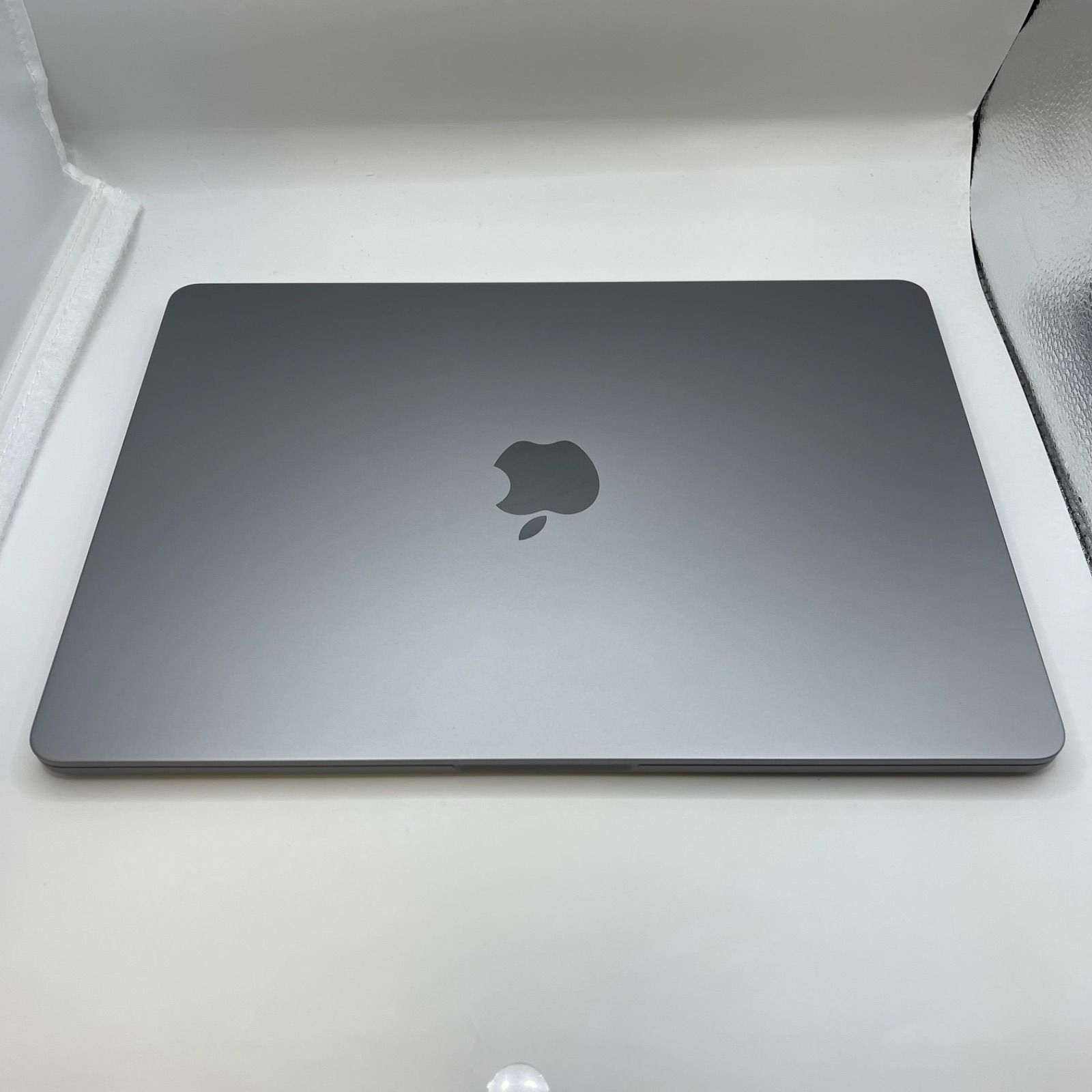 MacBook Air 13 M3 8GB 512GB SSD 2024 ミッドナイト - メルカリ