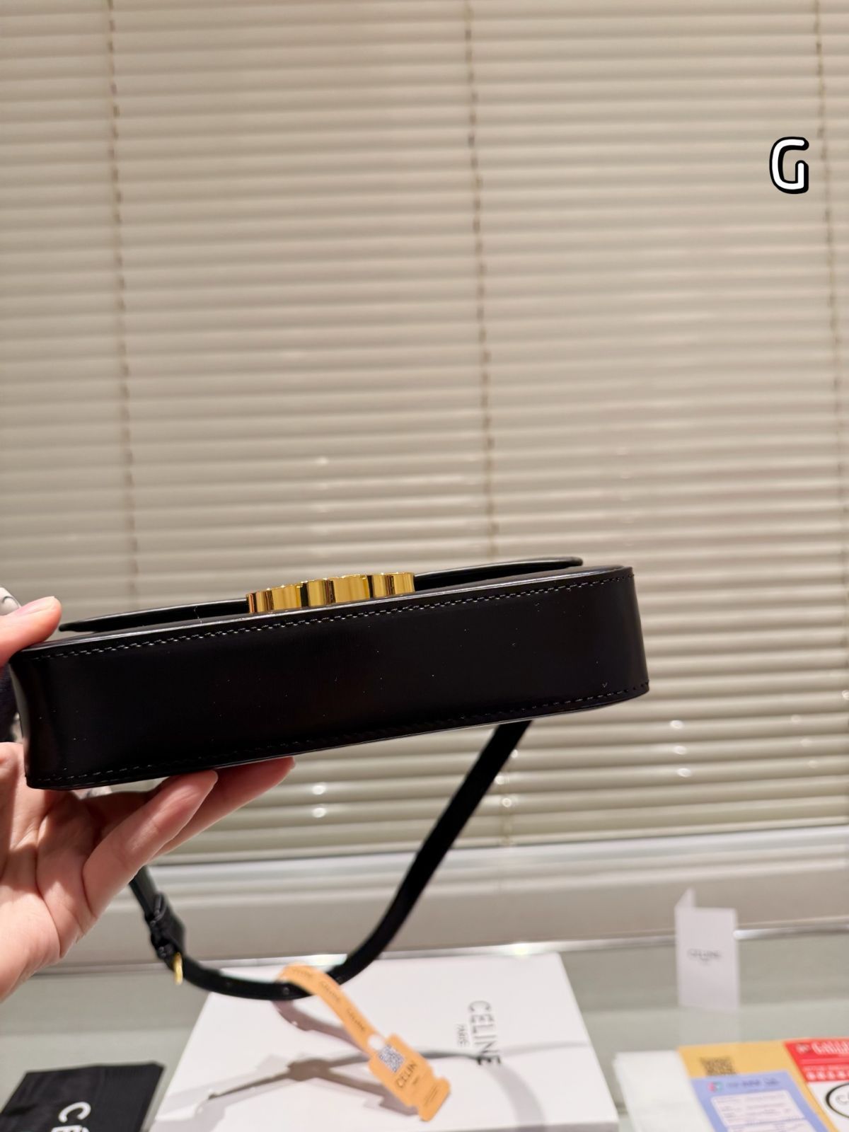 ショルダーバッグ