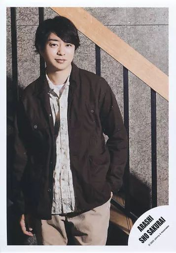 中古】生写真(ジャニーズ) 嵐/櫻井翔/膝上/櫻井翔 「ポートレート