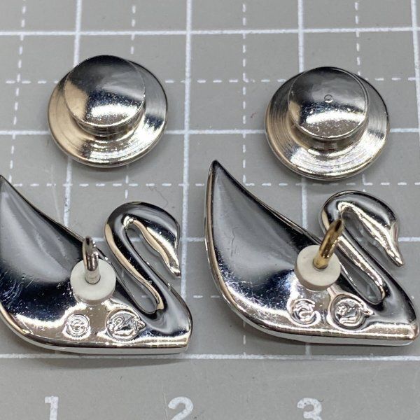 SWAROVSKI ラインストーン 鳥 SILVER ブローチ 〈202-6〉 SWAROVSKI