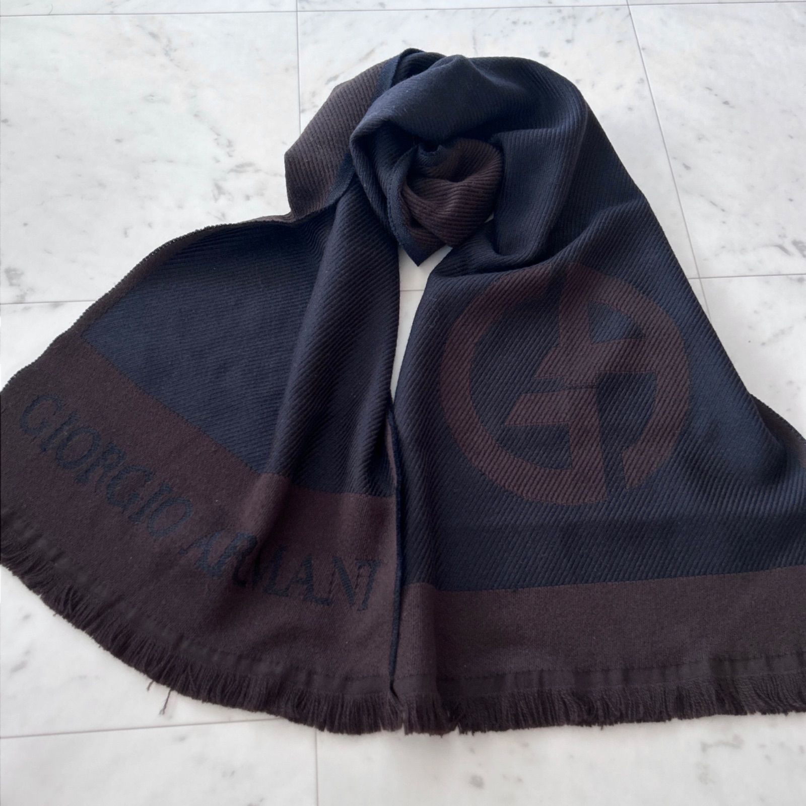 Giorgio Armani マフラー ブラック×ブラウン 154cm ロゴ入り マフラー