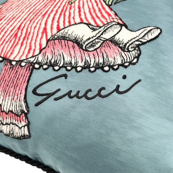 ○ グッチ GUCCI クッション 日本限定品 ヒグチユウコ ブルー