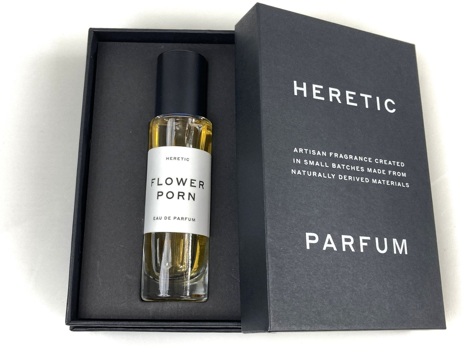 Heretic Parfum Flower Porn – Wren & Wild