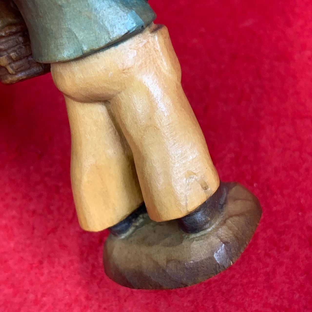 アンリ人形 木彫り フェリー・ウォルフ Spring Arrival 8.5cm Anri