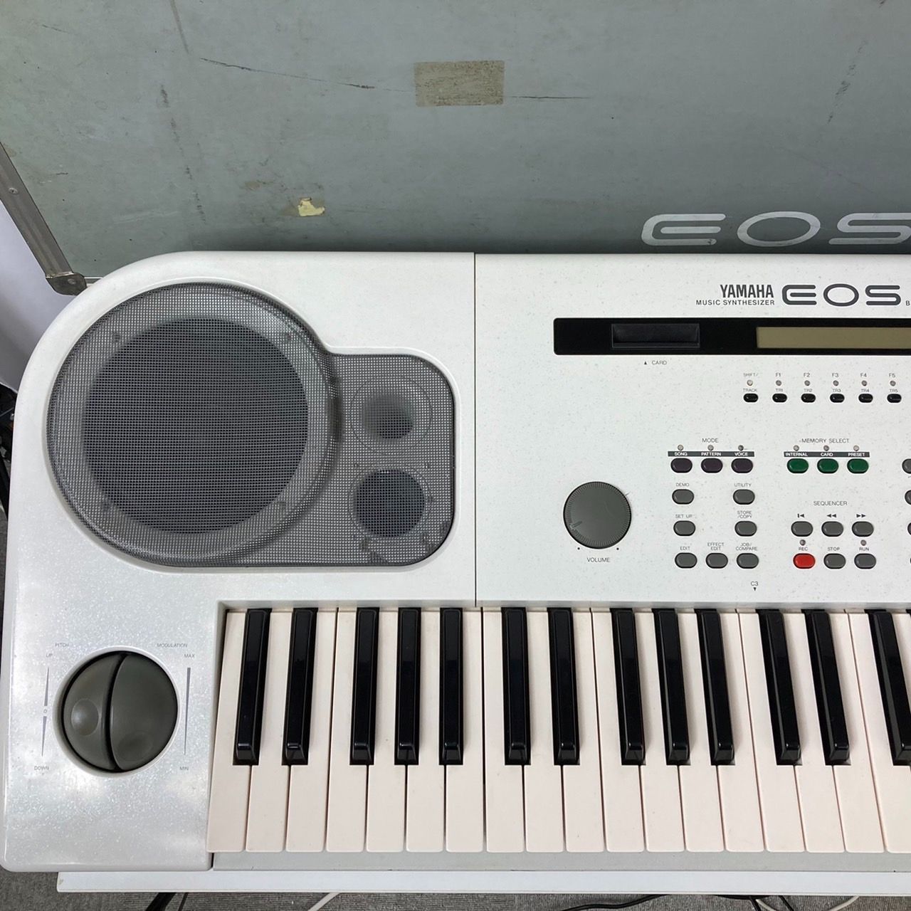送料込】YAMAHA EOS B700 ヤマハ シンセサイザー 小室哲哉 - メルカリ