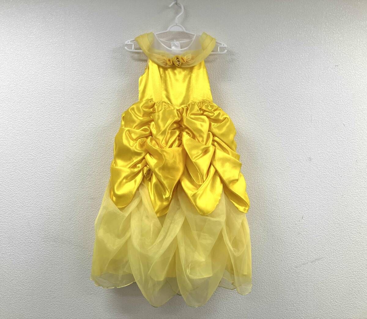 TOKYO DISNEY RESORTビビディ バビディ ブティック ベル イエロードレス グローブ付 120
