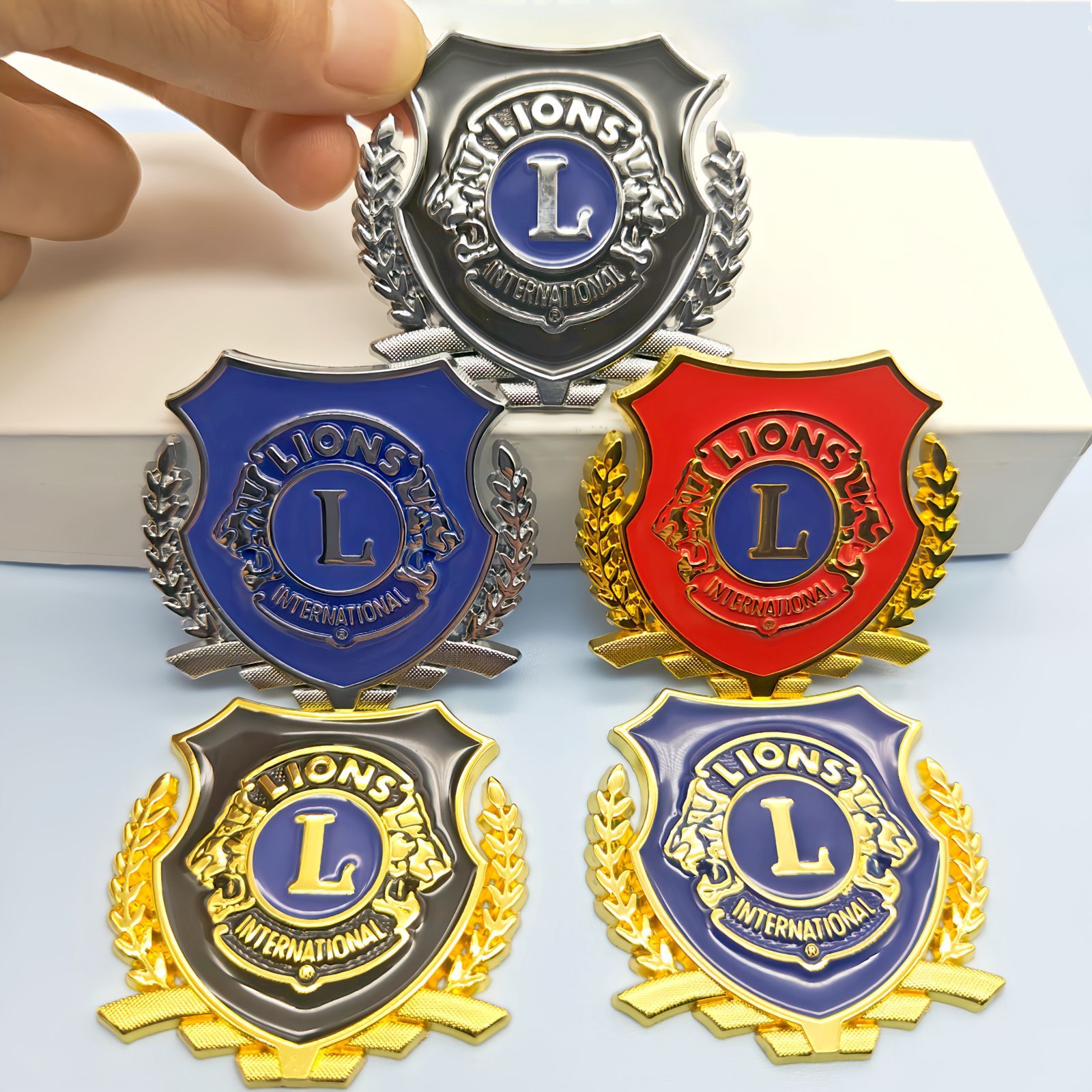 カーエンブレム ライオンズクラブ L 金属 ロゴ ステッカー 車用 5.4cm 