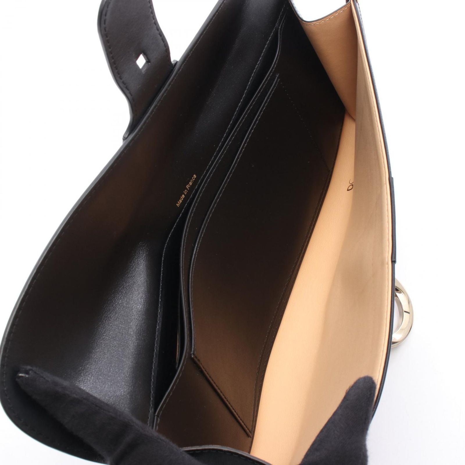 ブラック レザー