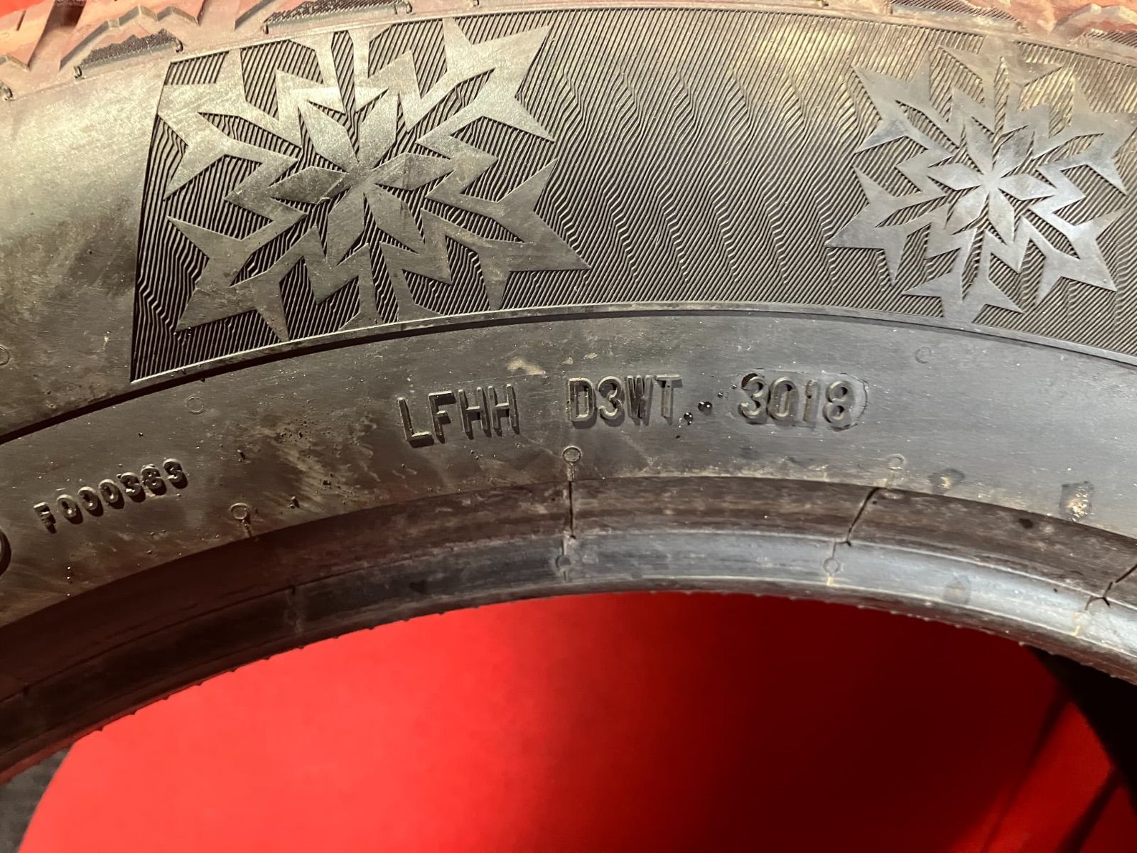 スタッドレスタイヤ 255 55R20 Continental ContiVikingContact6 4本SET TRITUETUBI_COM