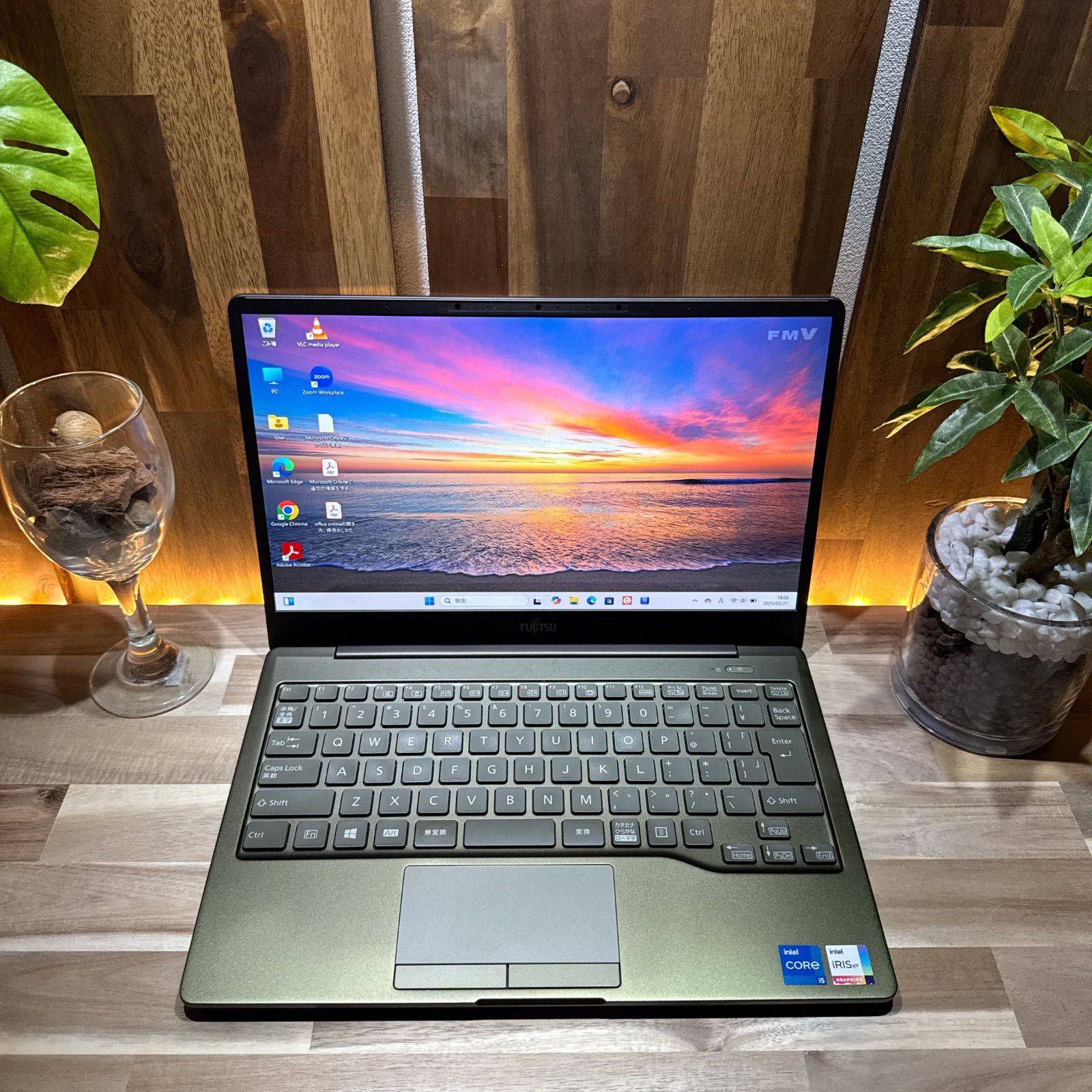 公式ショップ限定価格❣️/ 極美品‼️LIFEBOOK CH90/E3 Core i5