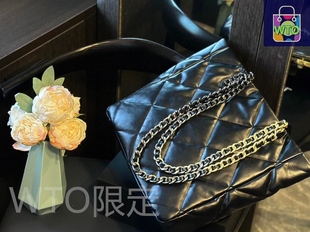 未使用美品【シャネル】ウールキルティングクロスバッグゴールド CHANEL ブラック キルティングバッグ - メルカリ