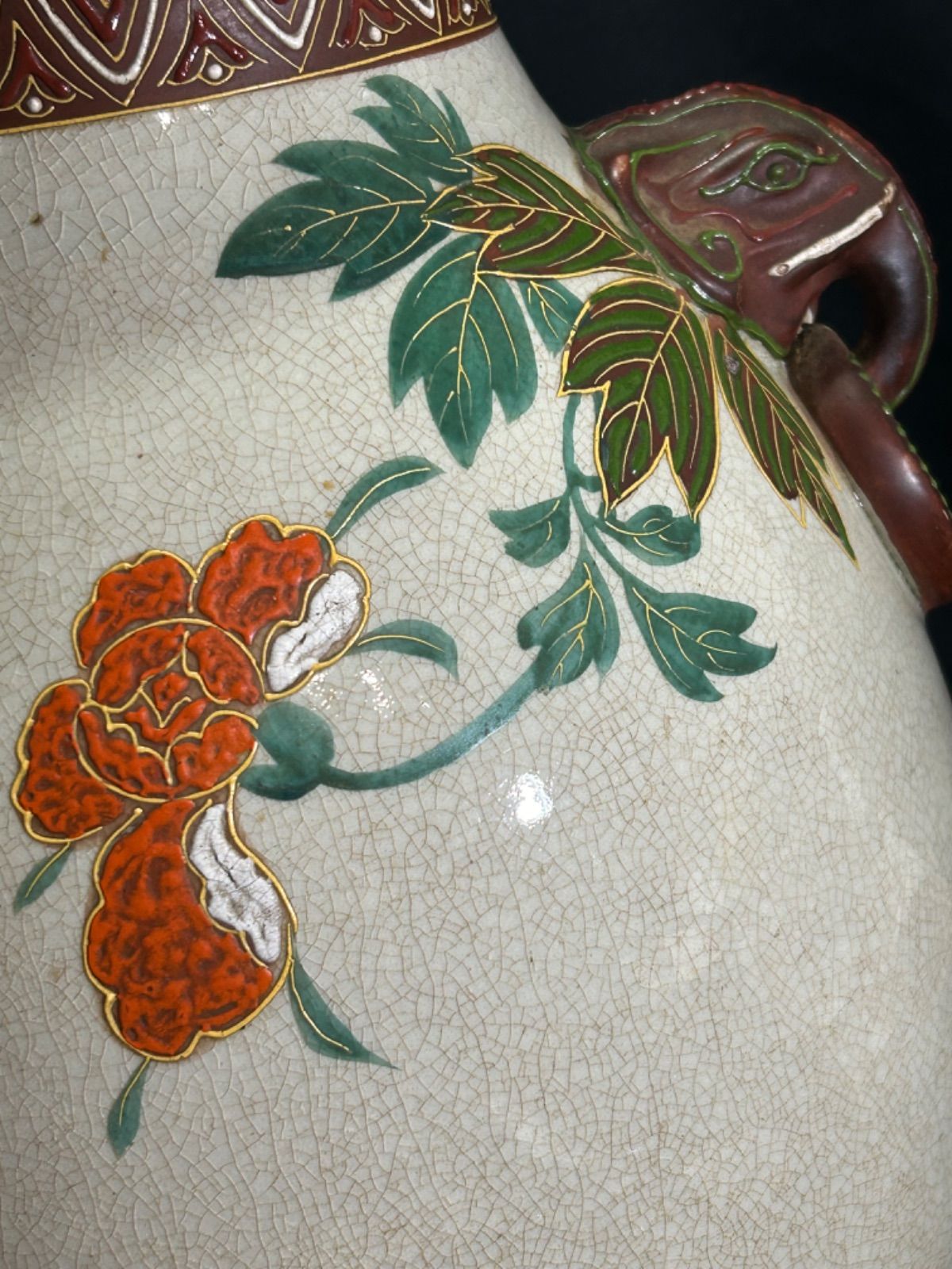 薩摩焼　丸十字紋入(骨董品) 金彩色絵 牡丹図 肉厚 肉筆 双耳 象耳 薩摩焼 古薩摩 床