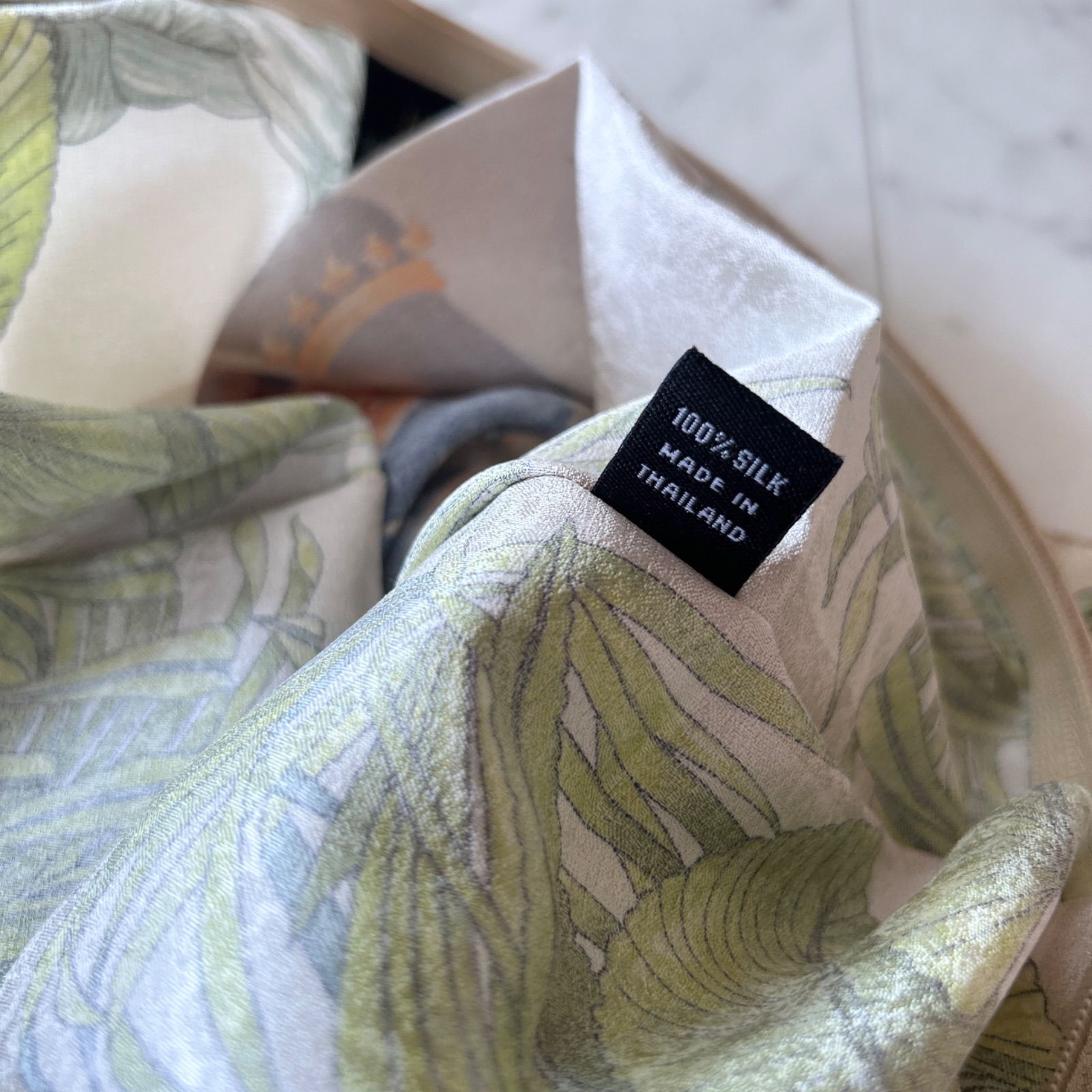 未使用 ジムトンプソン JIM THOMPSON シルク100% クッションカバー 象