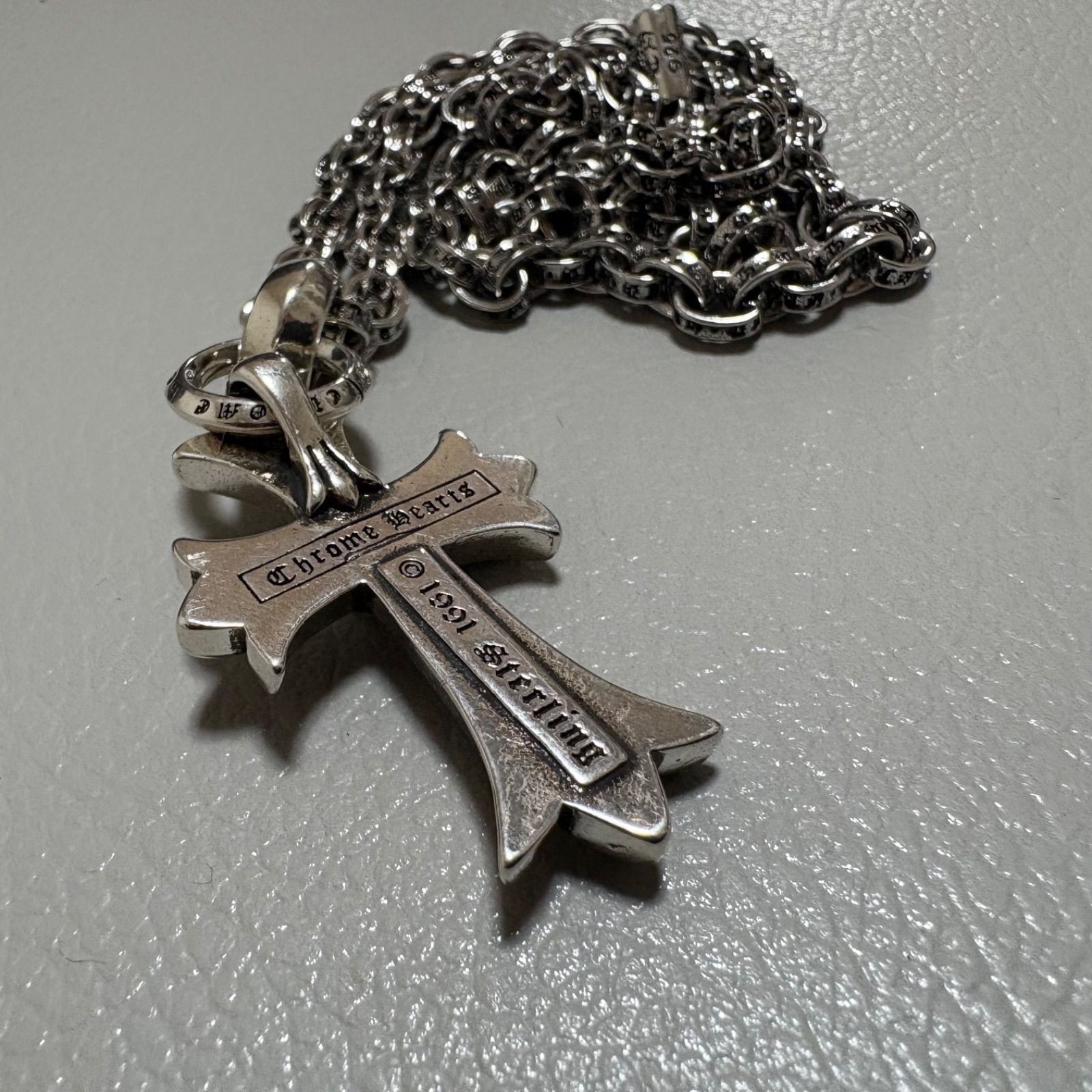 クロムハーツ CHクロスペンダントスモール ベイル ペーパー